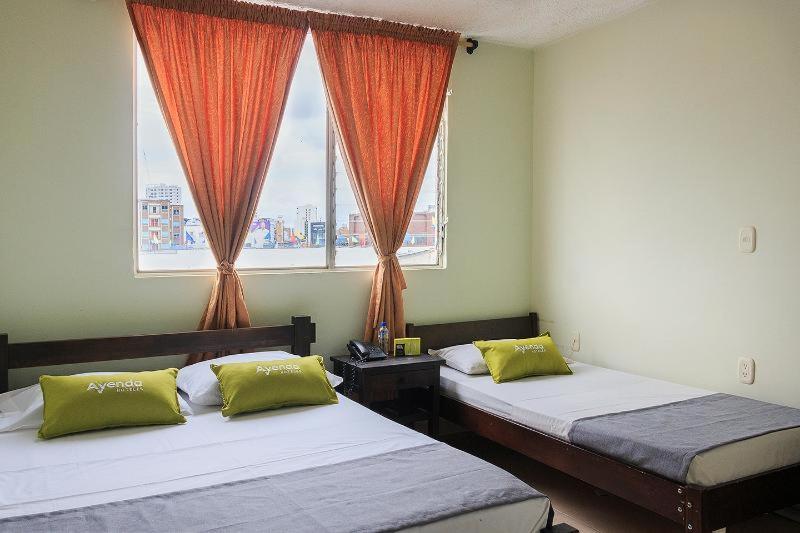 Ayenda 1506 La Puerta Del Sol Hotel Bucaramanga Room photo